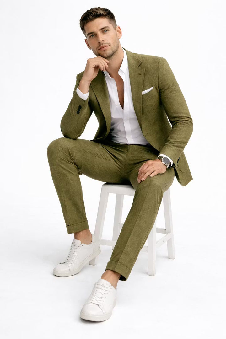 High-quality men's textured suit set. Durable structured blazer and trousers for business attire.