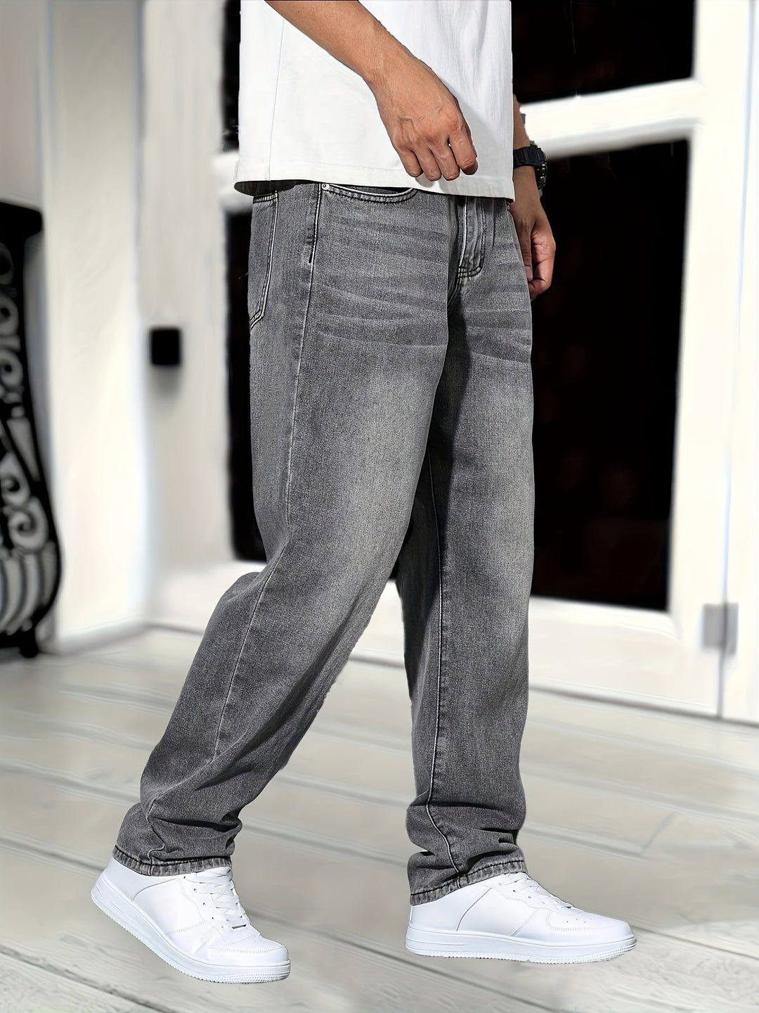 Comfortable men's Thijs straight fit grey denim jeans. Durable pants ideal for versatile, everyday casual style.