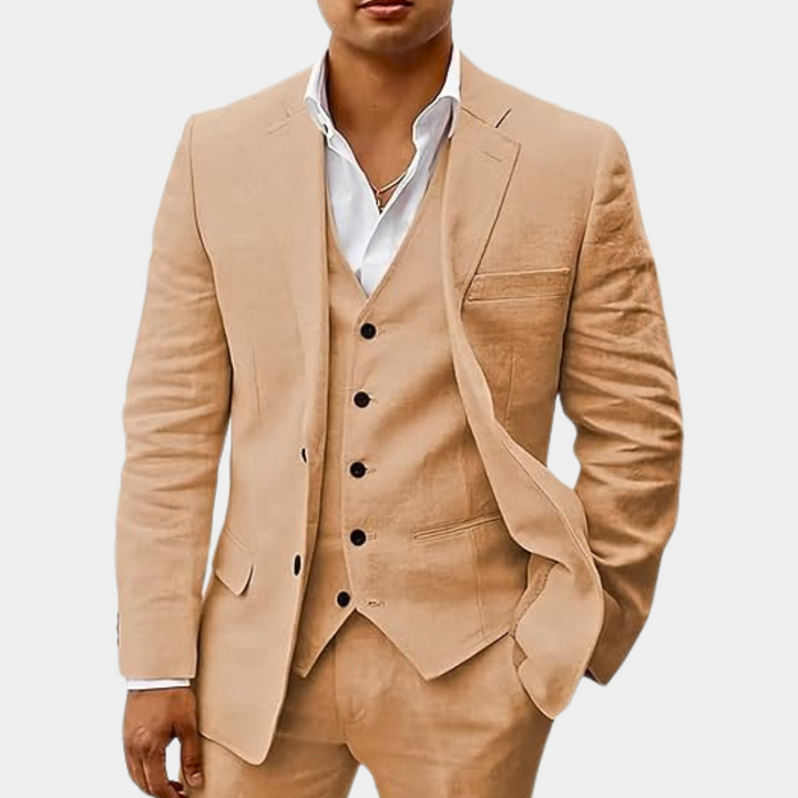 Tailored slim-fit men's wedding suit, featuring a stylish notch lapel & matching waistcoat.