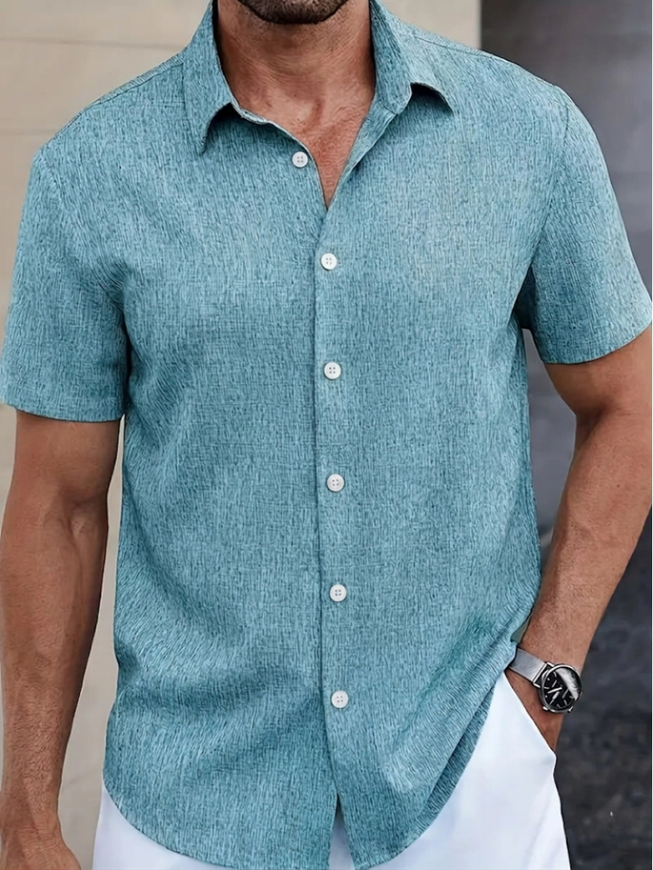 Stylish men's short sleeve casual shirt. Versatile Trey Classic button-down for summer comfort.