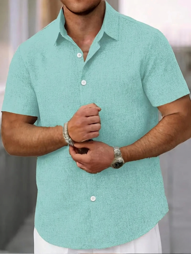 Classic men's short sleeve casual shirt. Trey Button-down, comfortable & stylish for everyday summer wear.