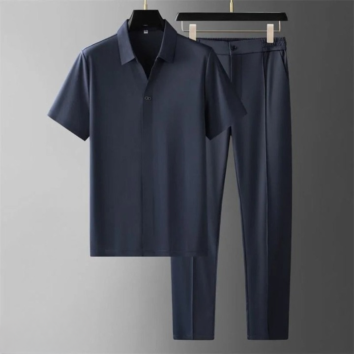 New men's polo & tapered pants set, ideal for a modern and coordinated menswear look.