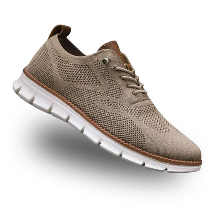 Casual men's walking shoes, lightweight and comfortable, perfect for daily wear.