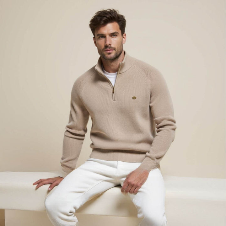 Soft men's everyday sweater, crewneck, comfortable and versatile for winter fashion.