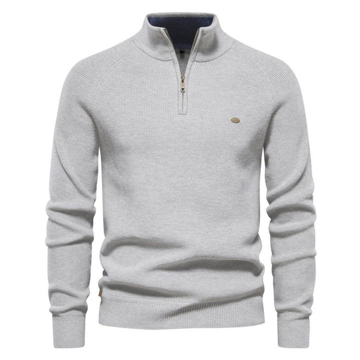 Cozy men's long-sleeve knit sweater, perfect for versatile casual wear & everyday comfort.