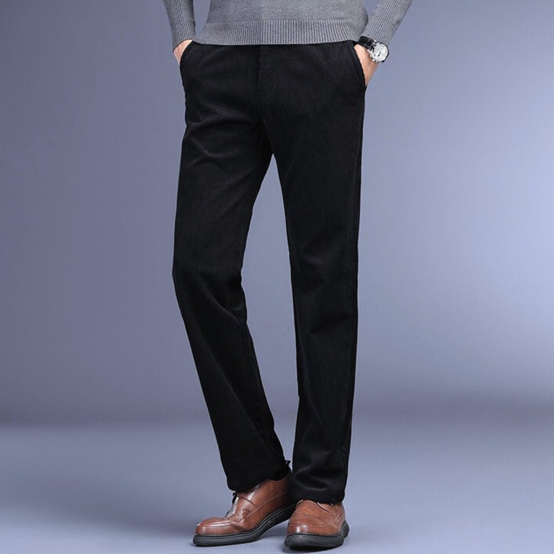 Man wearing versatile men's stretch trousers, showcasing comfortable fit and stylish appeal for any occasion.