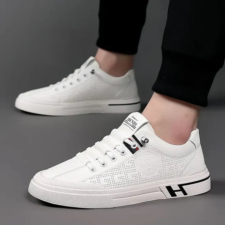 Stylish men's lace-up urban casual sneakers, comfortable for daily spring fashion.
