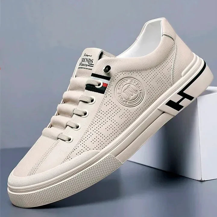 Men's urban casual lace-up sneakers, providing stylish comfort for everyday wear.