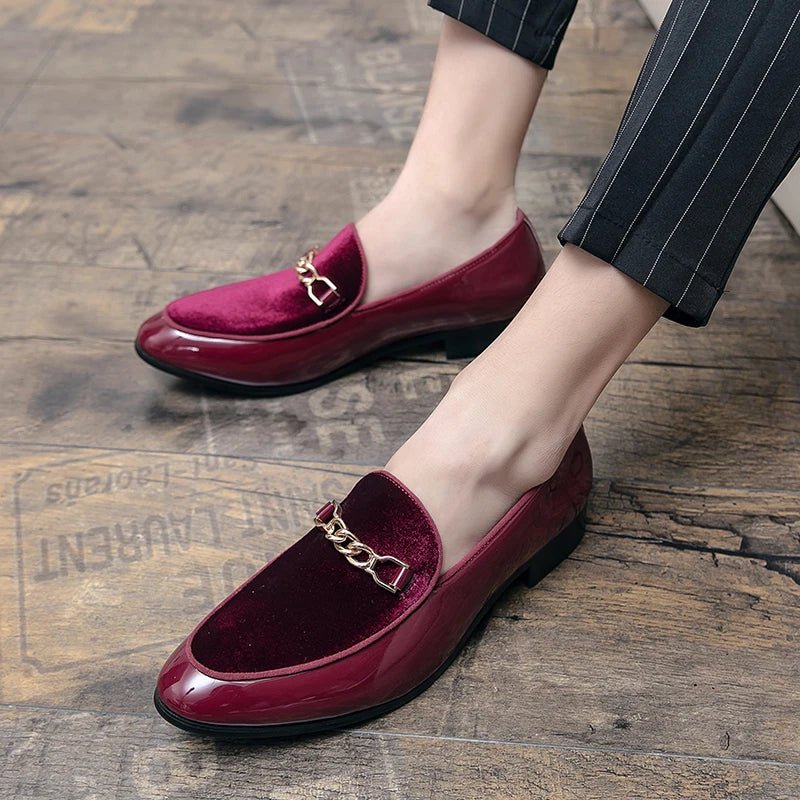 Elegant men's dress loafers: velvet finish, gold chain, orthopedic comfort, slip-on formal footwear.