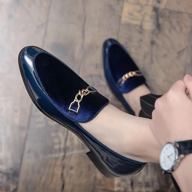 Men's smart casual velvet loafers with gold chain detail & orthopedic comfort. Easy slip-on design.