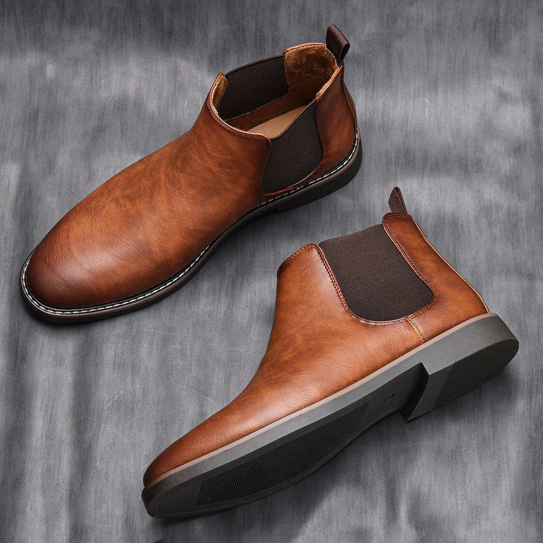 Comfortable men's ankle boots with cushioned sole, perfect for everyday wear & stylish casual outfits.