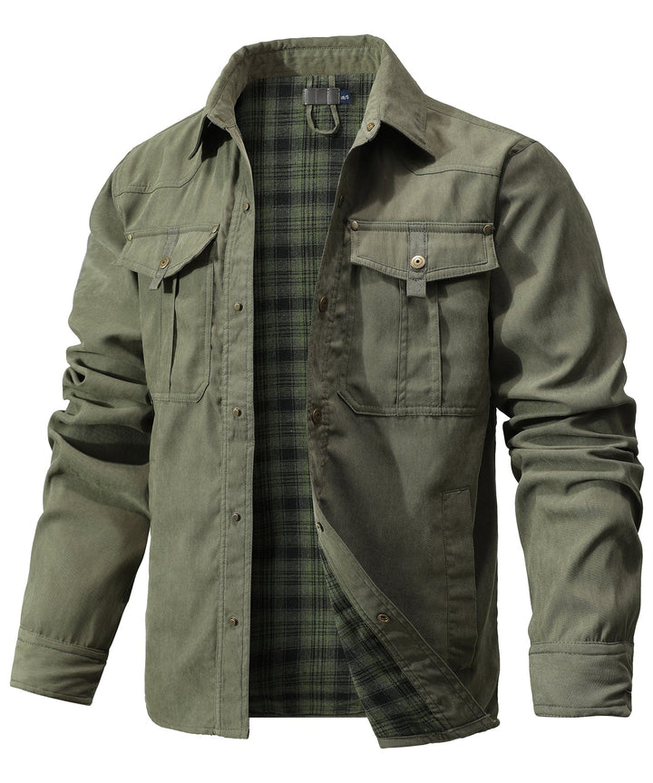 Functional men's insulated jacket, perfect for cold weather & everyday versatility.
