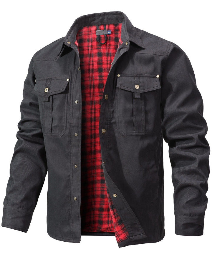 Men's everyday insulated jacket, offering versatile comfort for all seasons.