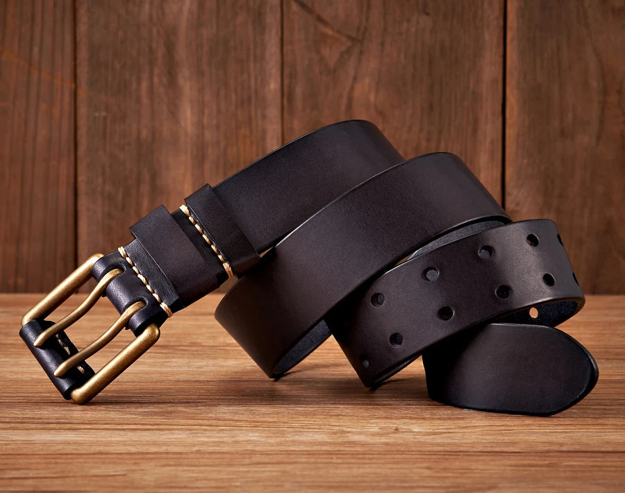 Durable men's casual leather belt, vintage look, featuring a distinctive double-pin buckle.