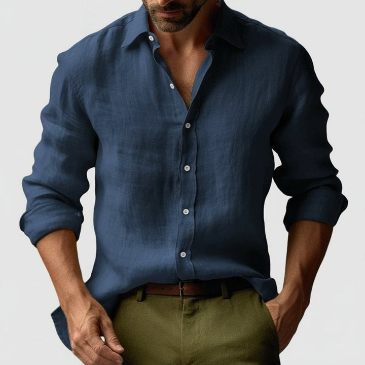 Classic men's vintage button-up shirt, relaxed style, perfect for summer casual fashion.