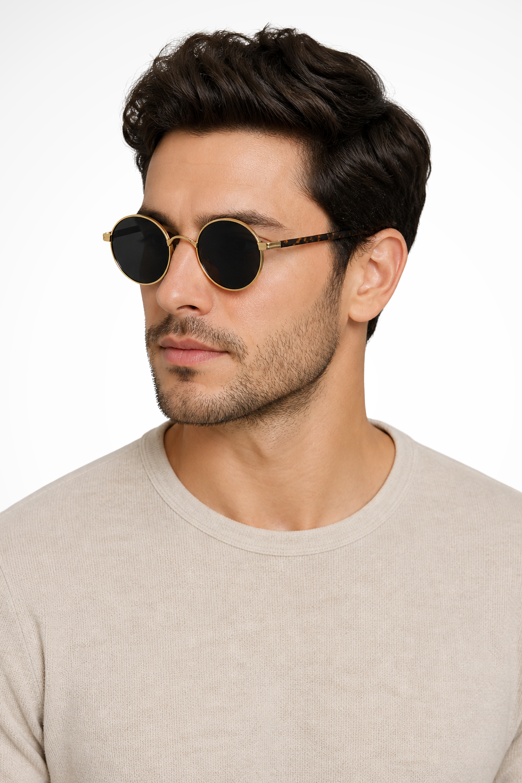 Men's vintage round sunglasses with metallic frames & UV400 protection. Stylish retro eyewear fashion accessory.