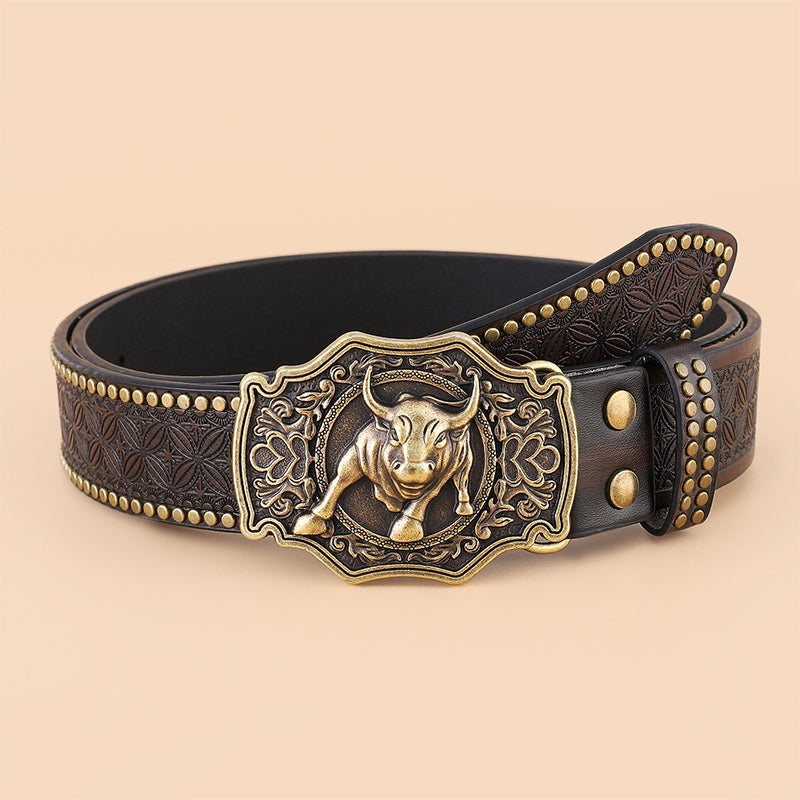 Vintage men's western belt with animal print PU leather & a finely engraved cowboy buckle. Retro style.