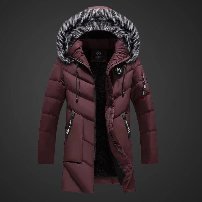 Stylish men's warm winter coat, perfect for cold weather. Classic design with a durable finish.