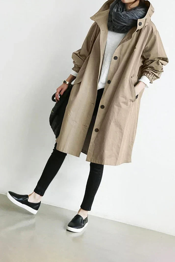 Versatile men's waterproof hooded trench coat, suitable for both casual and elegant autumn-winter fashion.