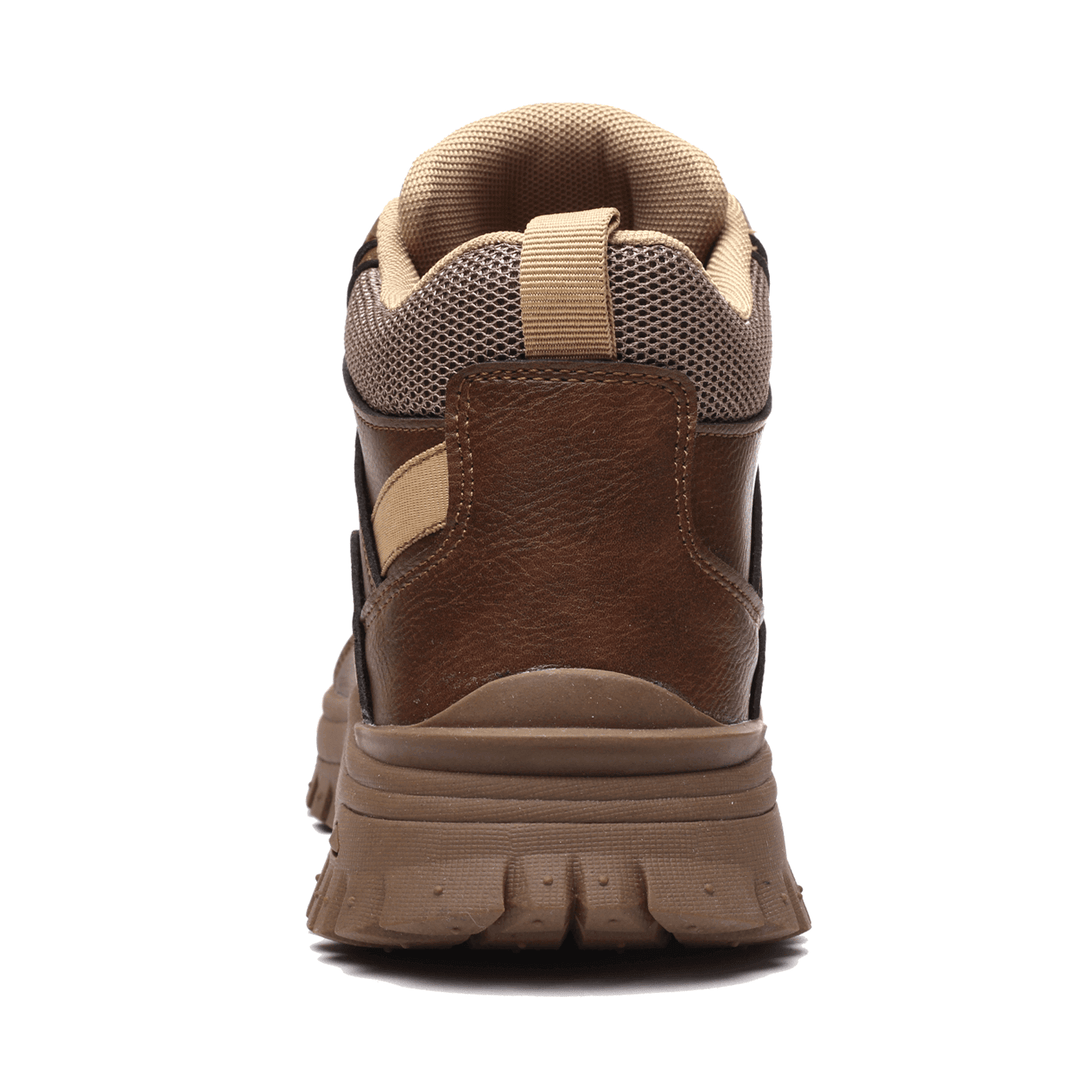 Protective men's safety footwear, waterproof and non-slip, ensuring maximum safety and comfort in tough work.
