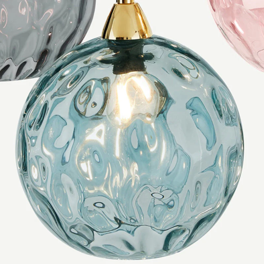 Stylish cluster pendant lamp, 3-light modern fixture for ceilings.