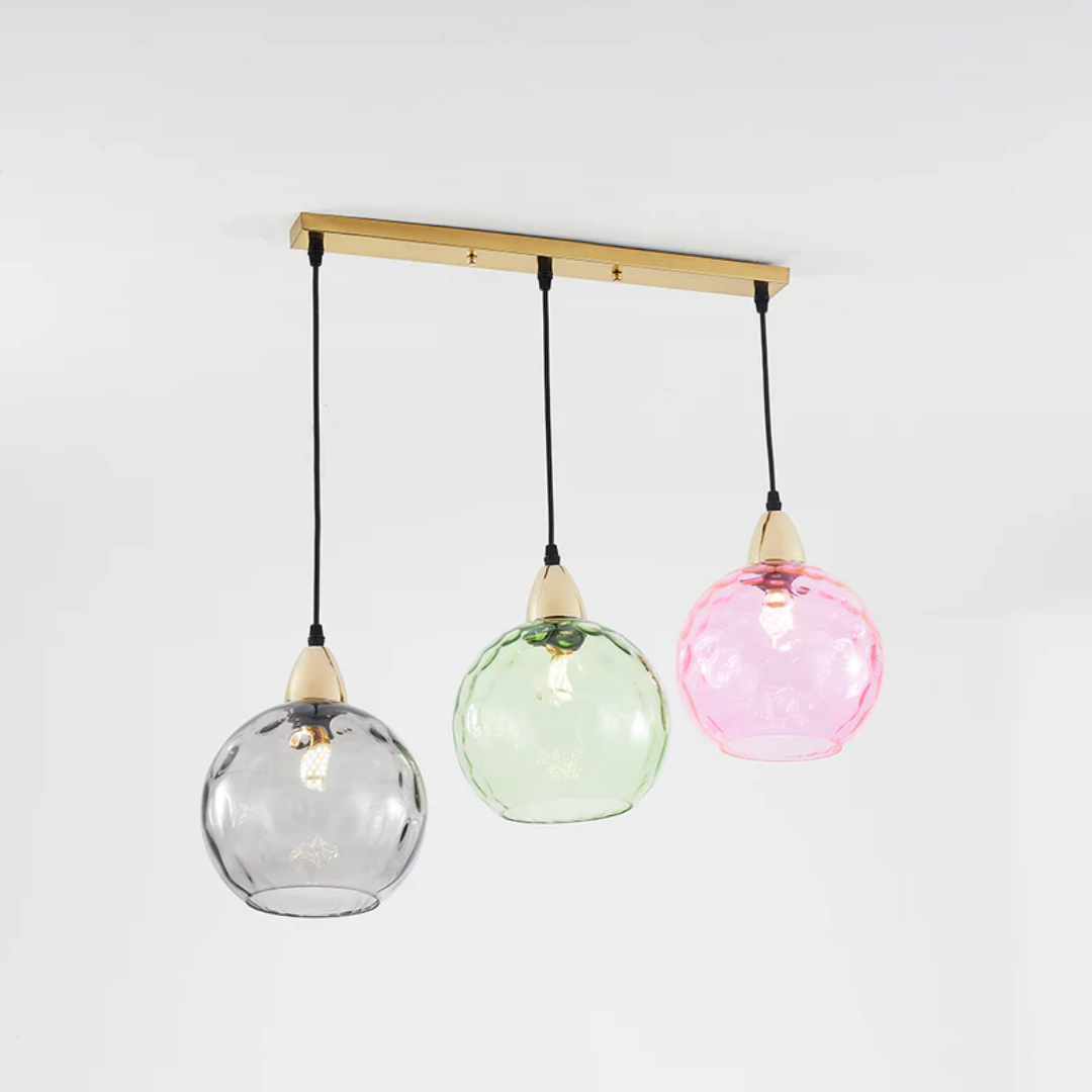 Adjustable height 3-light pendant lamp, ideal for modern home decor.