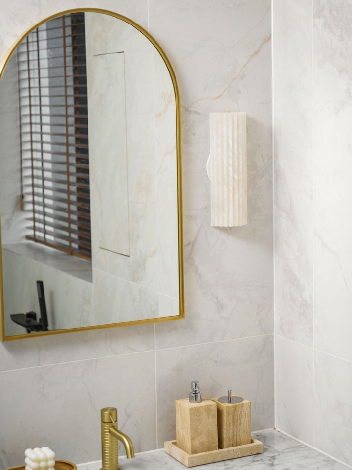 Alabaster LED wall lamp, modern minimalist design, efficient and beautiful lighting solution.