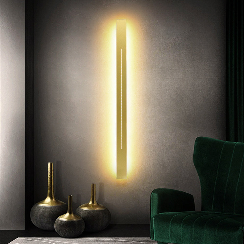 Sleek linear LED wall lamp, perfect home illumination & accent lighting.