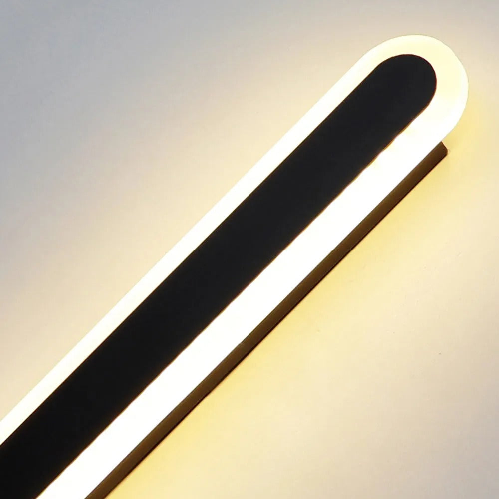 Vertical or horizontal mount modern LED outdoor wall light, linear illumination for versatile exterior use.