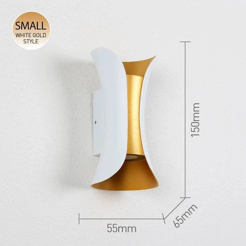 Outdoor waterproof LED wall light, perfect for contemporary exterior lighting and safety.