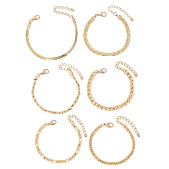 Modern minimalist gold chain bracelet set for women. Versatile, stackable, and stylish women's jewelry.