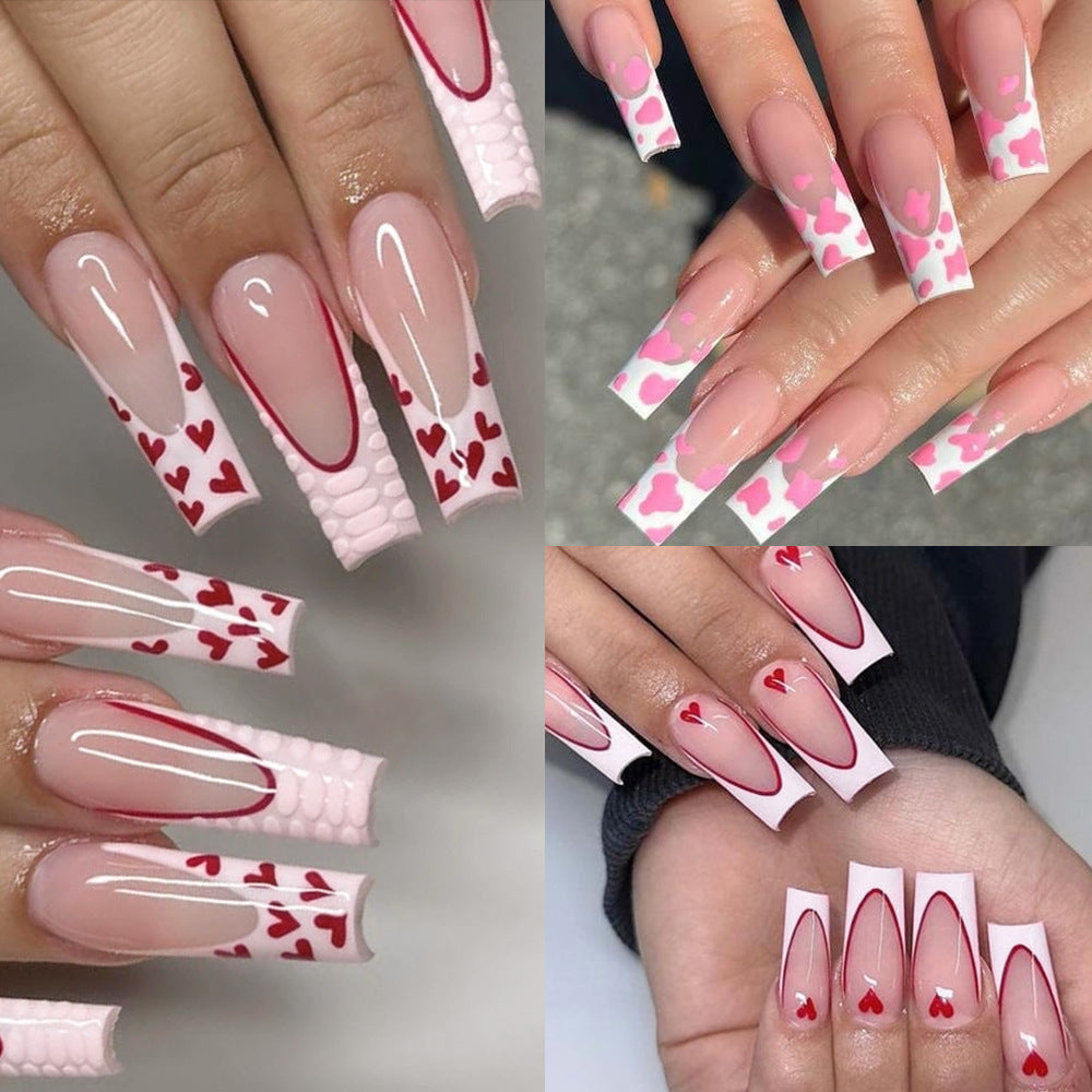 High-quality French tip artificial nails, offering a stylish and convenient press-on nail art solution.
