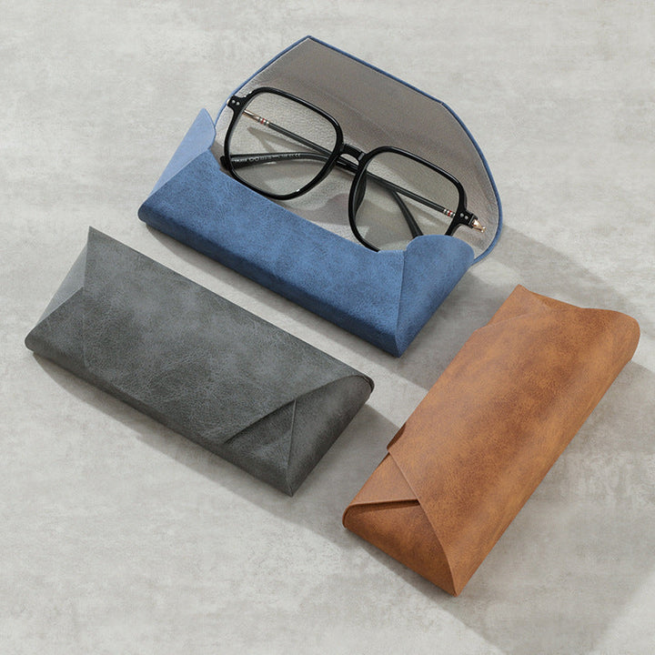 Premium leather eyewear pouch for glasses and sunglasses protection.