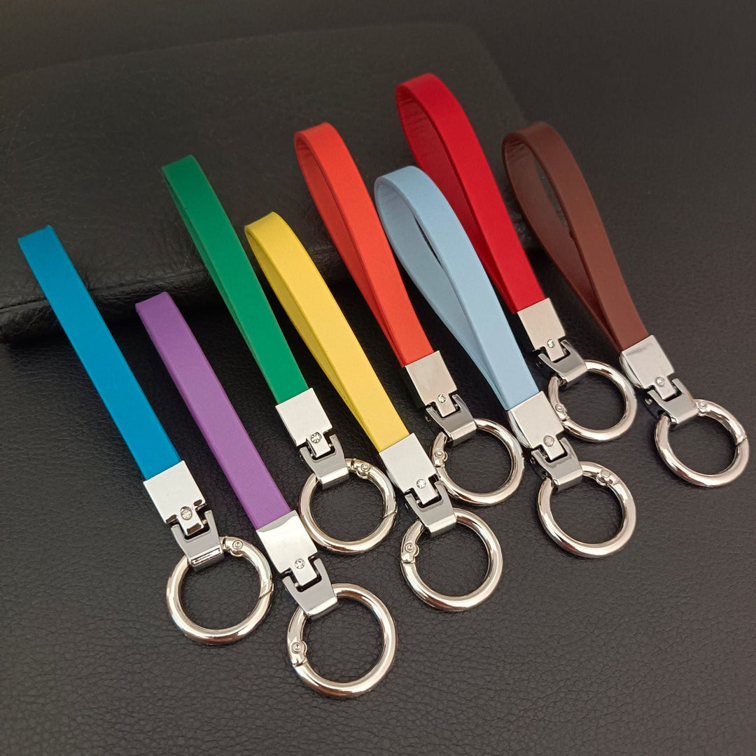 Premium leather key holder, sleek design for organized keys & elegant daily carry.