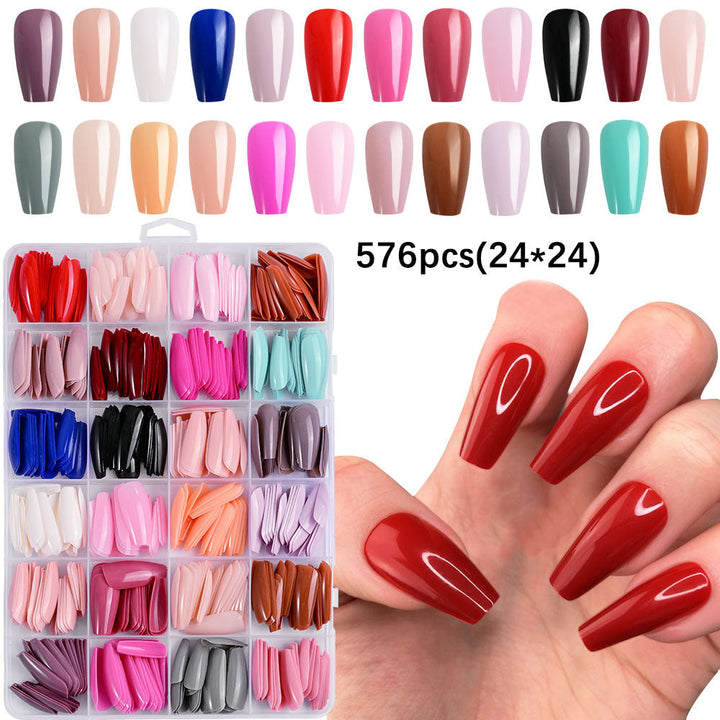Premium soft gel false nails, ensuring a natural fit and long-lasting, glossy beauty.