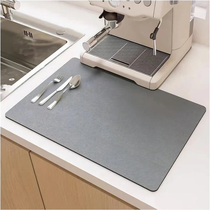 Solve wet counter problems with this quick-dry absorbent dish mat. Essential kitchen organization.