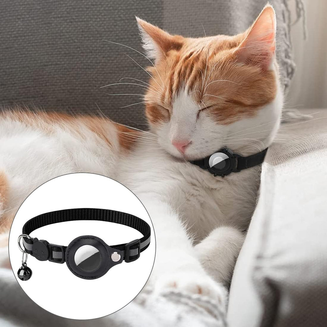 Reflective cat collar with GPS tracker holder, quick release for safety.