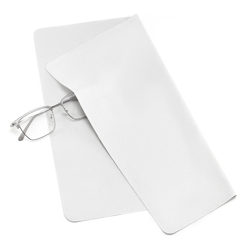 Set of universal microfiber cleaning cloths for streak-free home, kitchen, and car detailing. Absorbent & reusable.