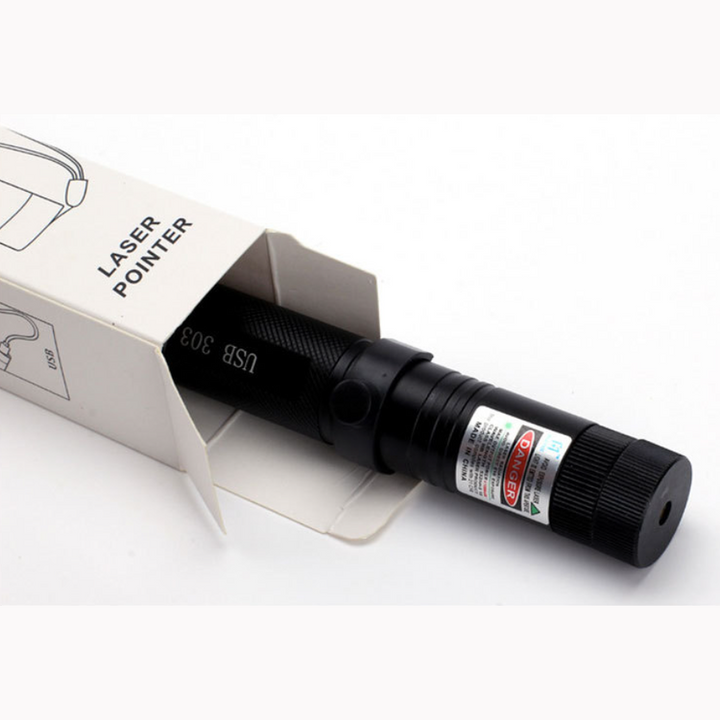 Durable aluminum long-range laser pointer with adjustable focus, ideal for professional presentations & stargazing.