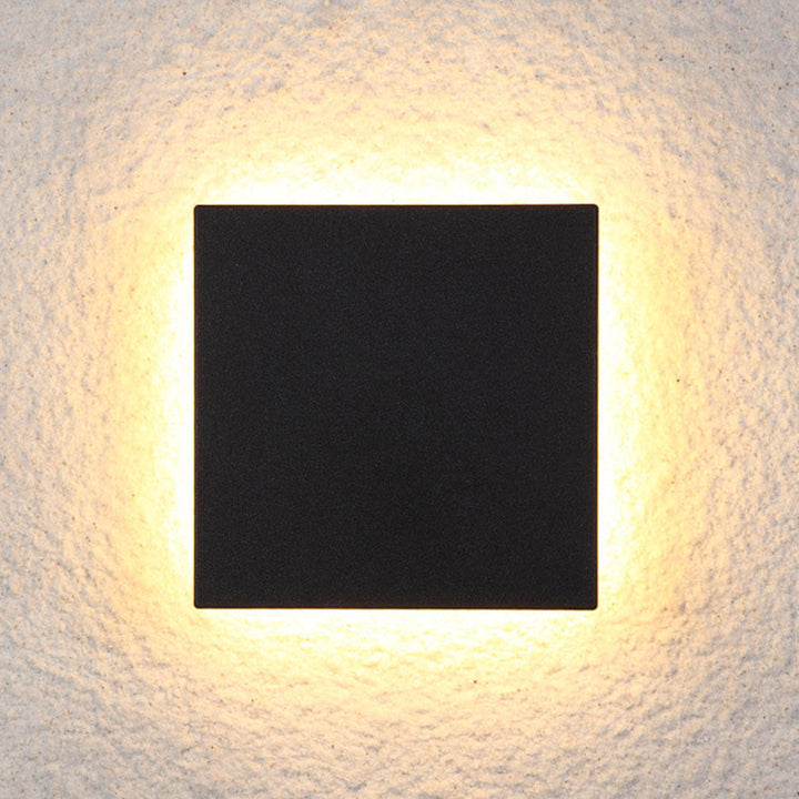 Waterproof LED wall light, an elegant solution for bright exterior illumination.