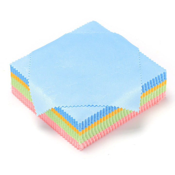 Soft microfiber cleaning cloth for delicate lenses, screens, eyewear. Lint-free, reusable & effective electronics cleaner.