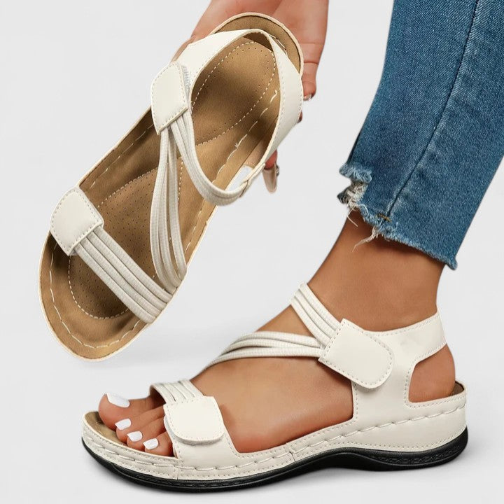 Stylish women's orthopedic sandals, perfect for summer with arch support for pain relief.