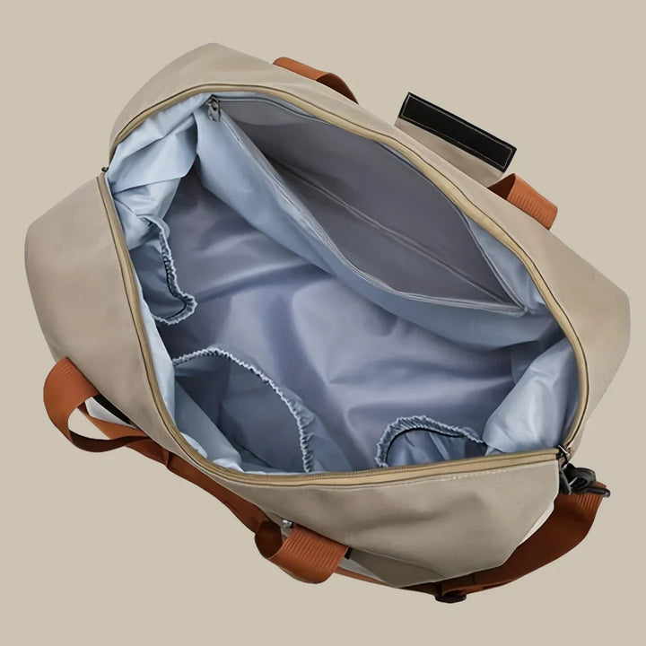 Large capacity men's duffel bag, ideal for travel, weekend getaways, and gym essentials.