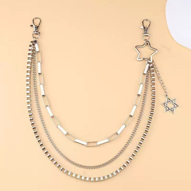 Trendy sparkling star charm chain, a stylish fashion accessory for bags, keys, or as a pendant.