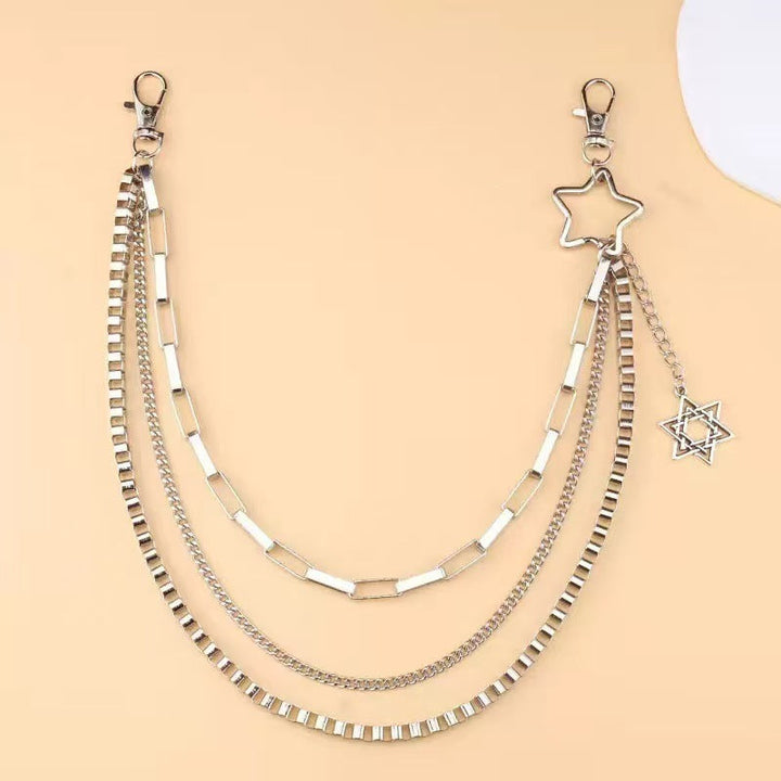 Trendy sparkling star charm chain, a stylish fashion accessory for bags, keys, or as a pendant.