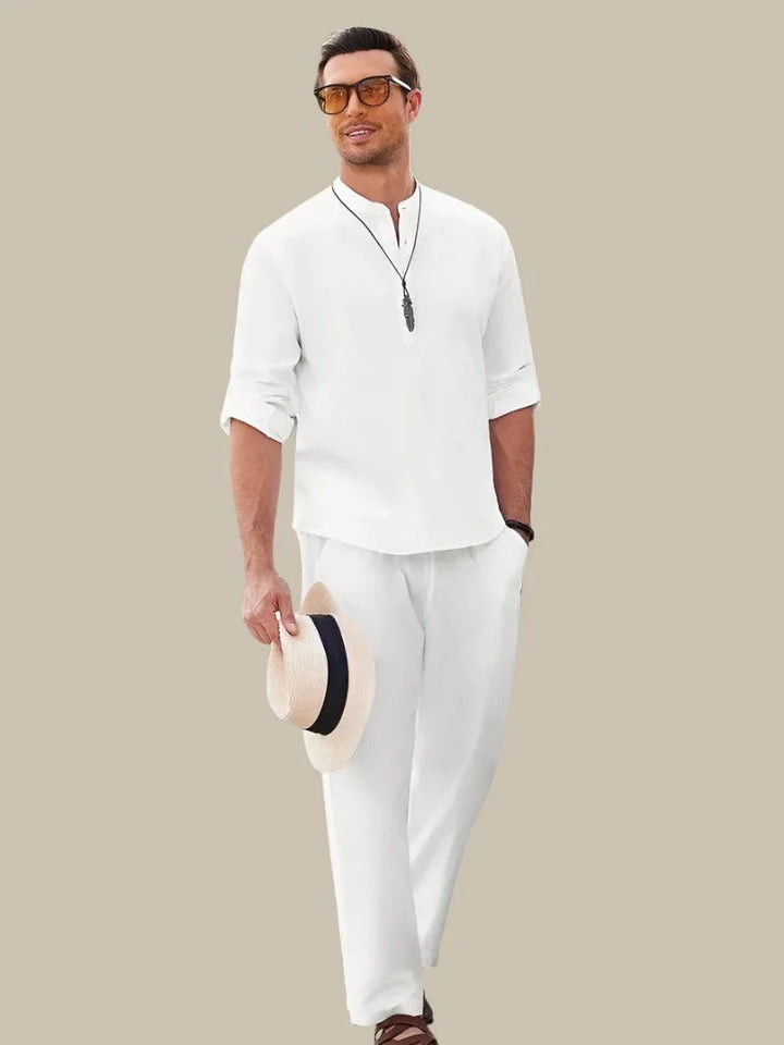 Men's trendy 2-piece casual summer set. Stylish short-sleeve shirt & comfortable shorts for men's fashion.