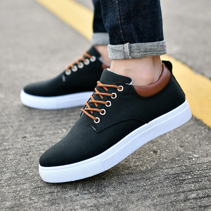 Stylish men's lace-up low-top sneakers with platform sole for everyday casual comfort.