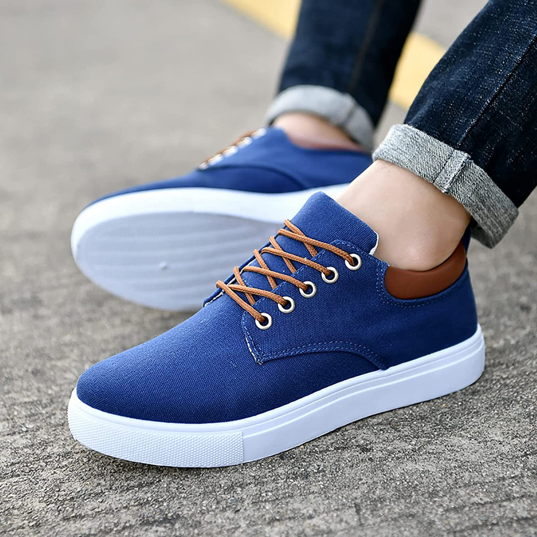 Men's durable low-top sneakers, classic lace-up design, perfect for casual outings.