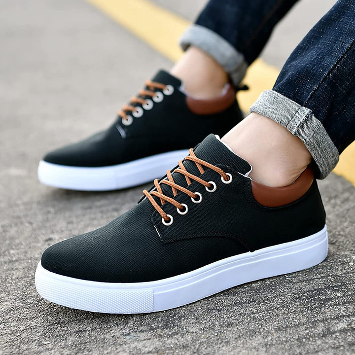 Comfortable men's fashion sneakers, ideal for daily wear with a sleek low-top design.