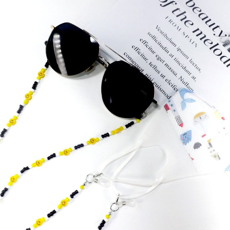 Versatile beaded mask lanyard, a chic and functional holder for your face mask. Unisex design.